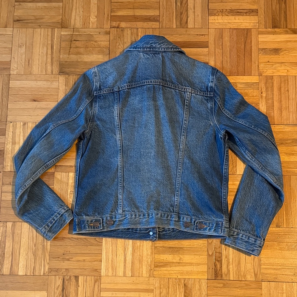 [SOLD!] Levi's Original Trucker Denim Jacket in Soft as Butter - Picture 5 of 5